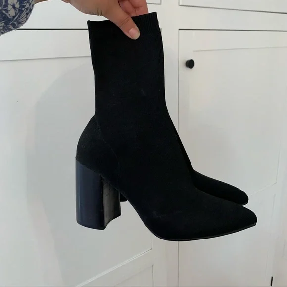 Steve Madden Black Sock Pointed Toe Boots Size 10